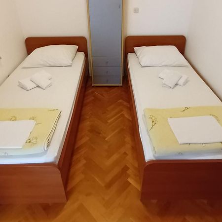 Apartman Ljubav Макарська Екстер'єр фото