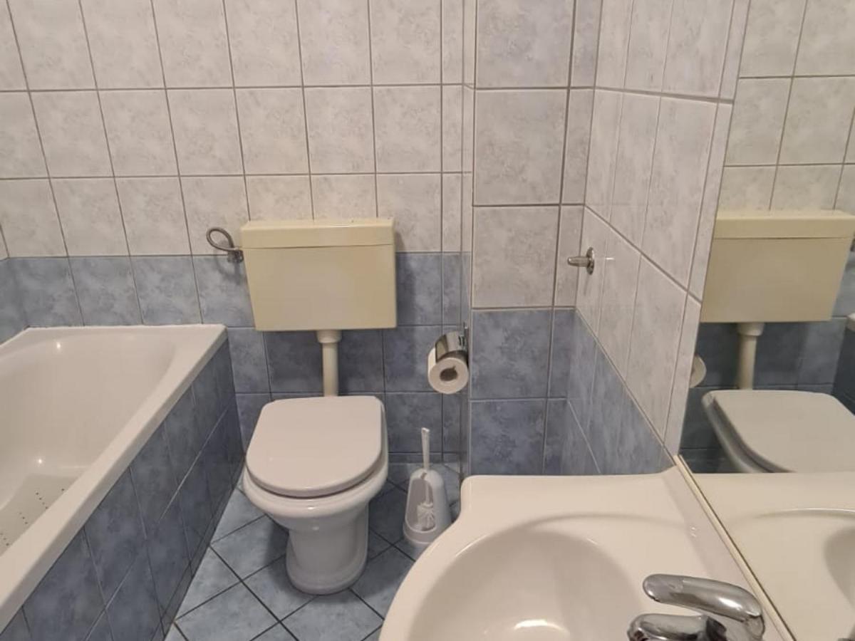 Apartman Ljubav Макарська Екстер'єр фото