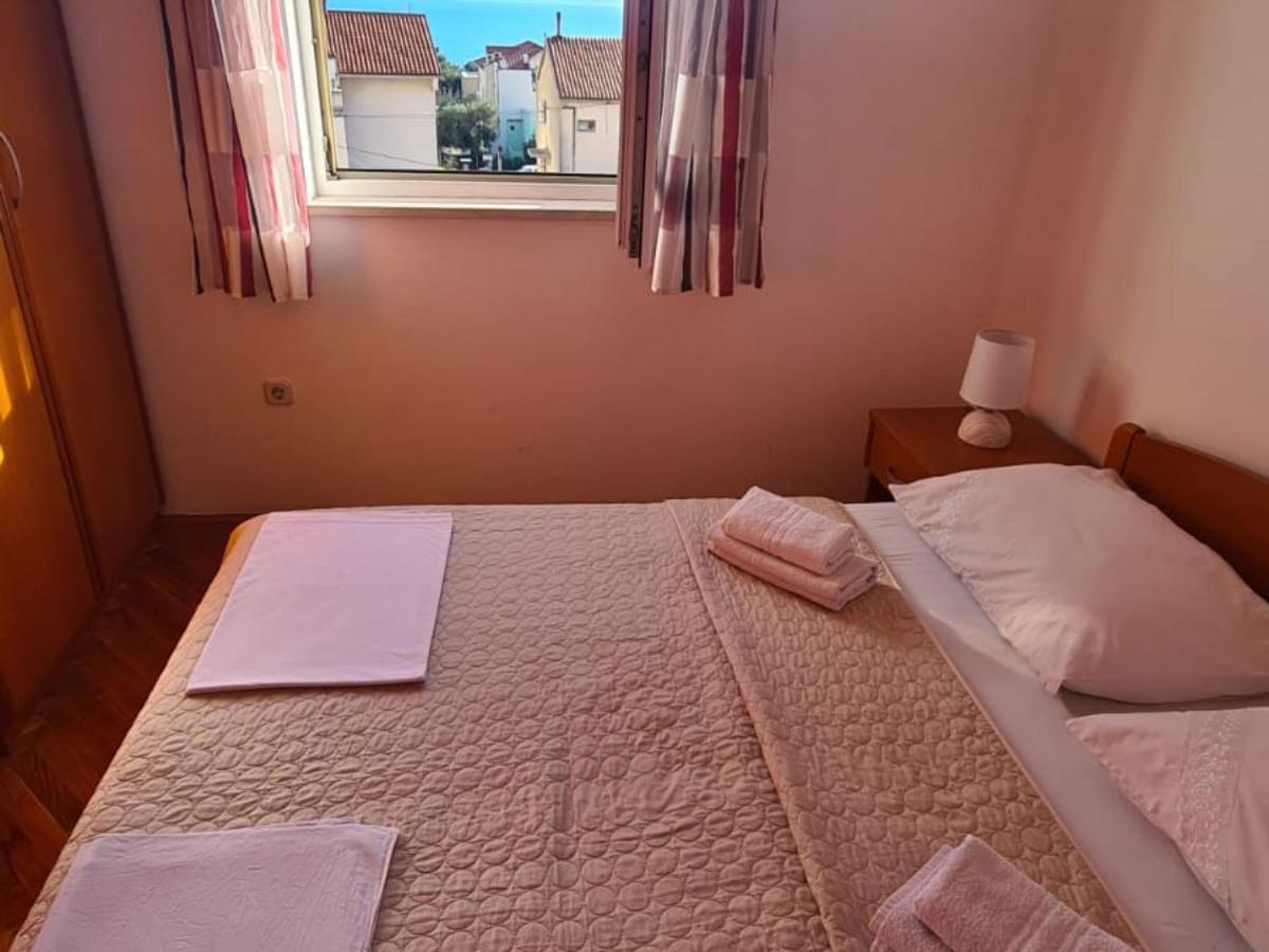 Apartman Ljubav Макарська Екстер'єр фото