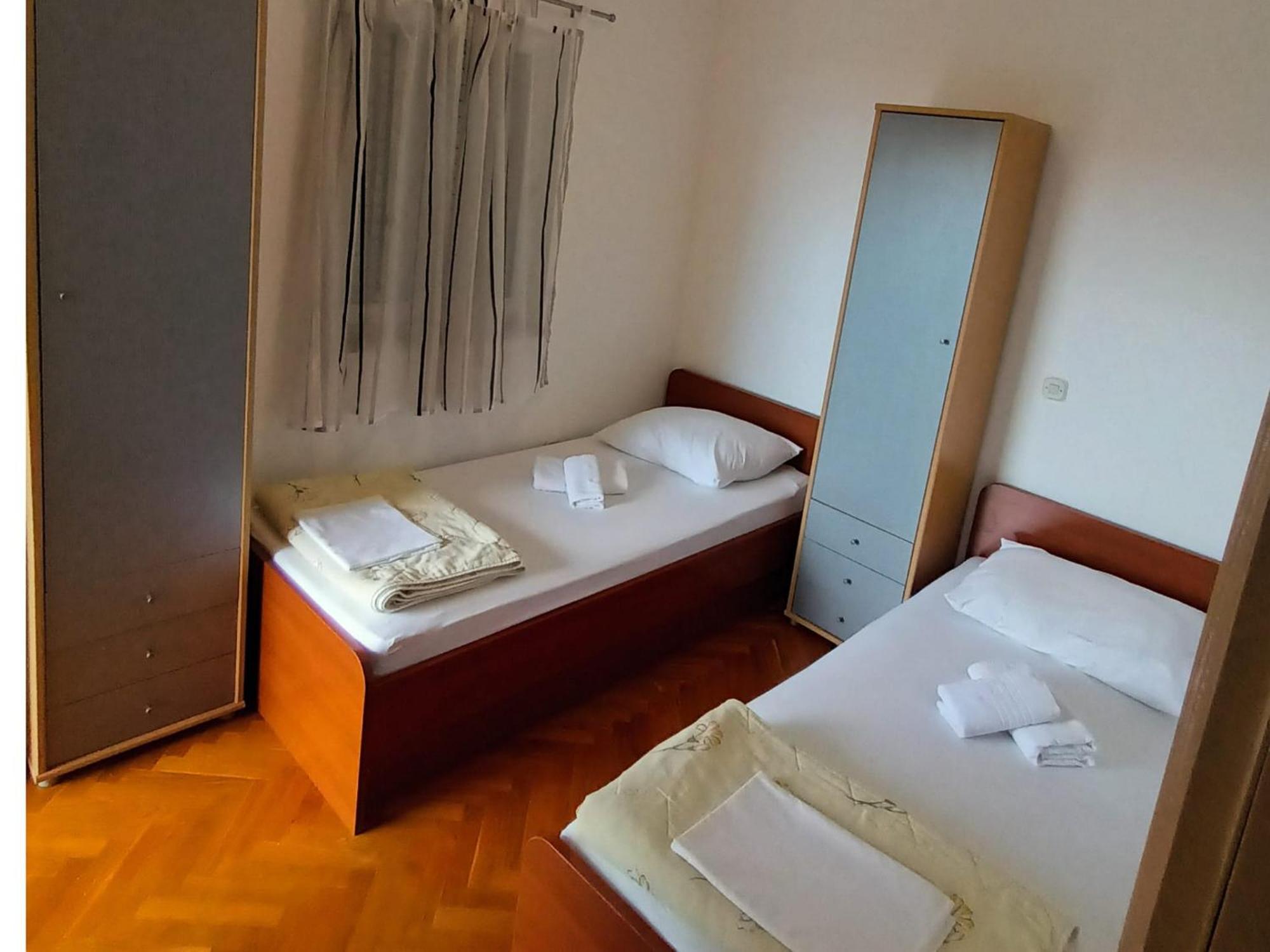 Apartman Ljubav Макарська Екстер'єр фото